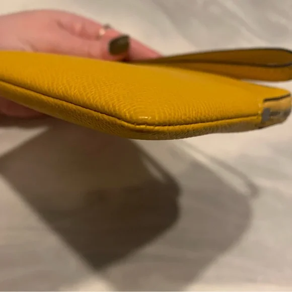 Coach Corner Leather Zip Wristlet - Honeycomb Yellow🍯 - Picture 6 of 11